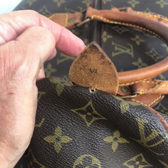 Vintage Louis Vuitton Speedy 40 - Picture 5 of 10